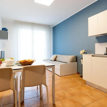 Summer Time Family Apartment *