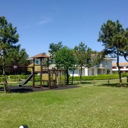 Summer Time Family Apartment