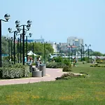 Apartment Summer Time Family
