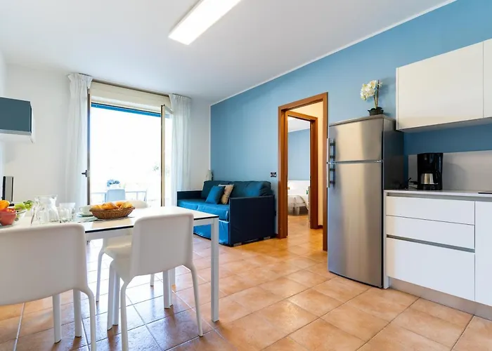 Summer Time Family شقة